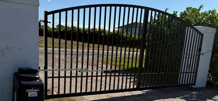 Driveway Fence Repair West Melbourne